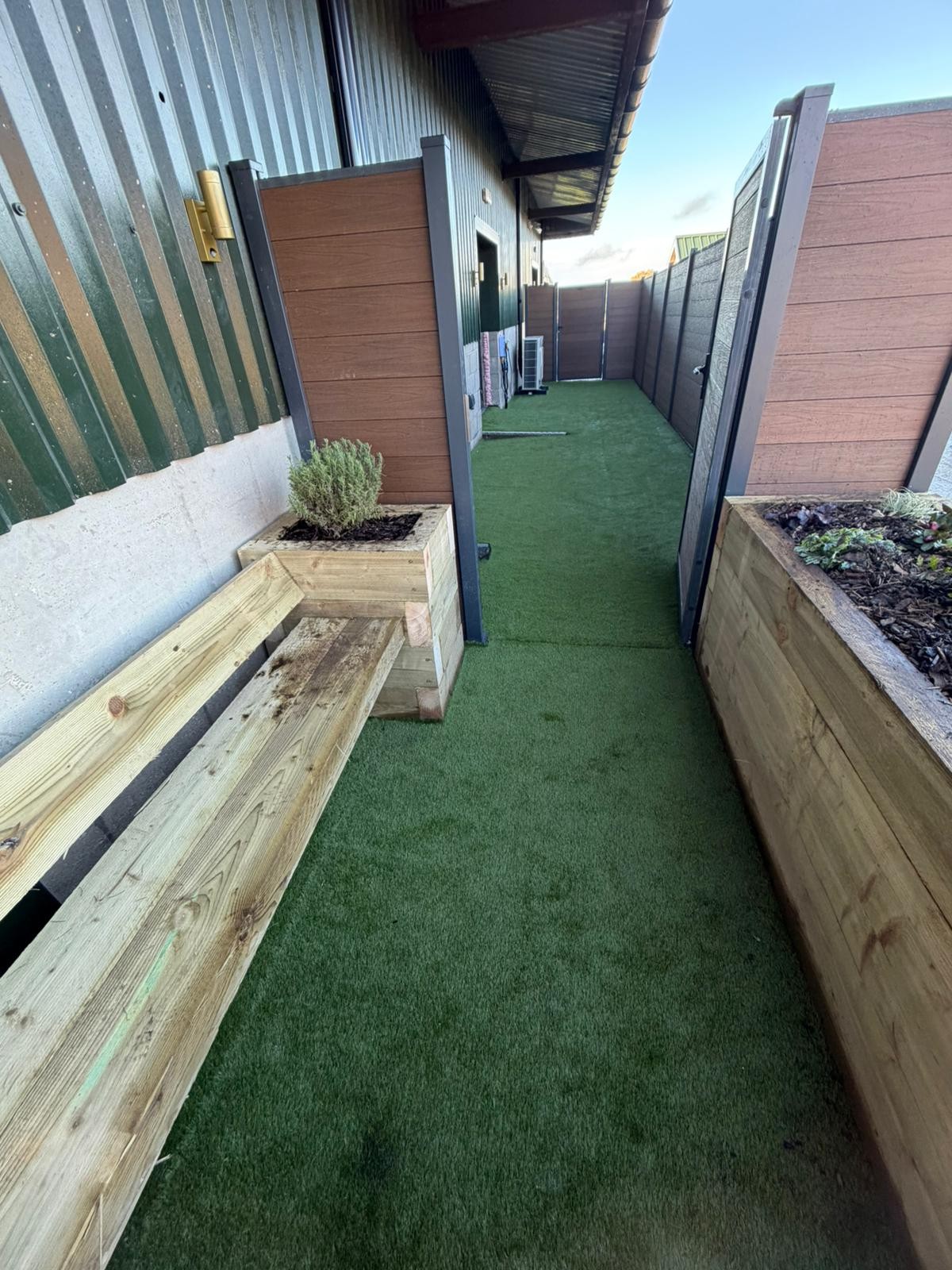Piranha Composite Fencing – view 7
