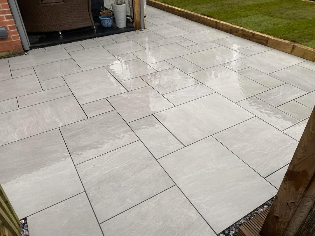 20mm Kandla Grey Porcelain Patio Pack 21.06m2 – view 2
