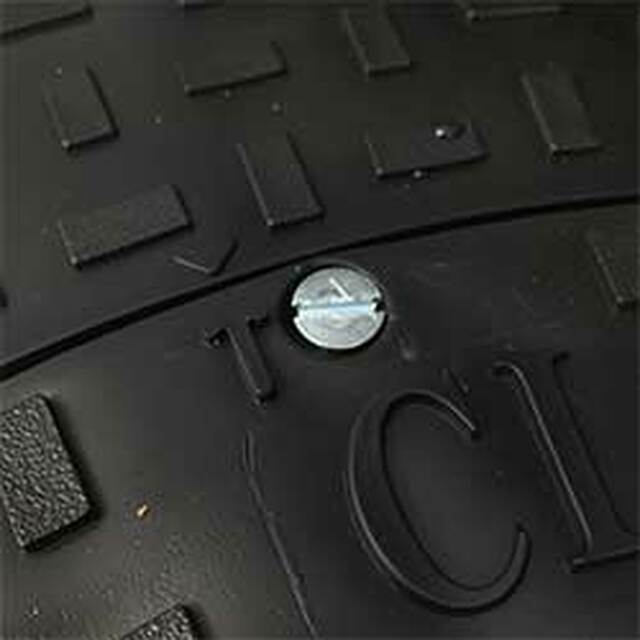 Davant SPUTMC450RS Round to Square Lid & Frame 450mm – view 2