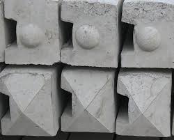 Concrete End Slotted Fence Post – view 2